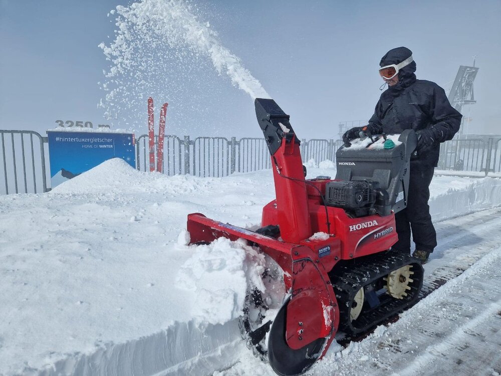 380664263_734910035337585_1686817645403559240_n (1).jpg